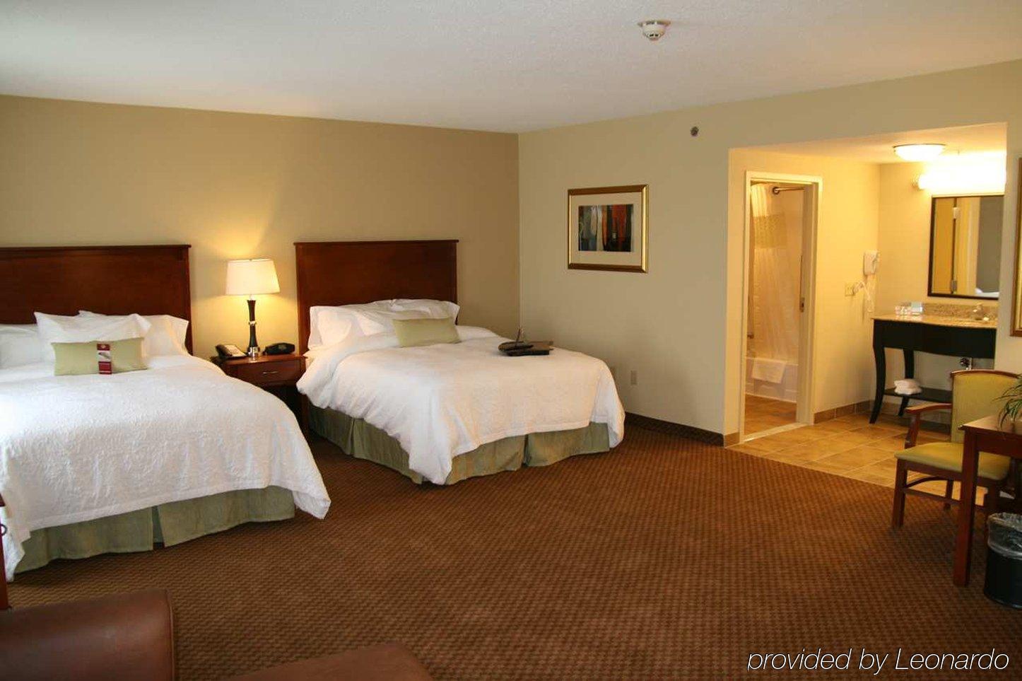 Hotel Hampton &